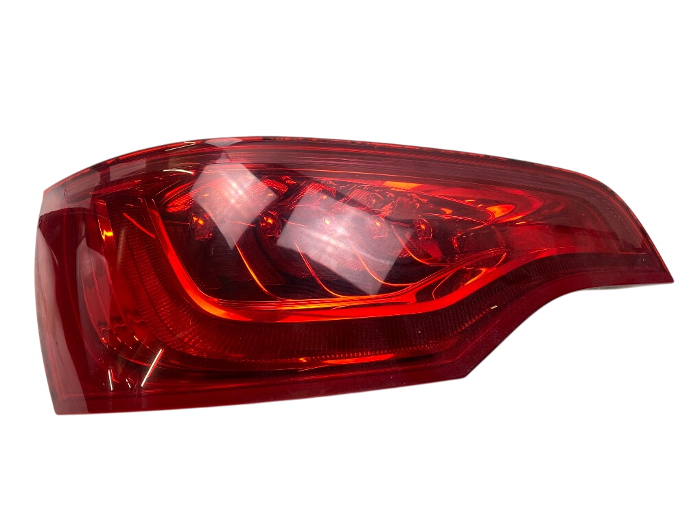 Audi Q7 (4L) tagatuli (vasak) 4L0945093L Tail light left AUDI Q7 (4L) (2006-2...