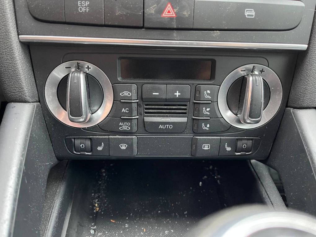 Audi A3 (8P) Heater control panel 8P0820043 Heater control panel AUDI A3 (8P) (20...
