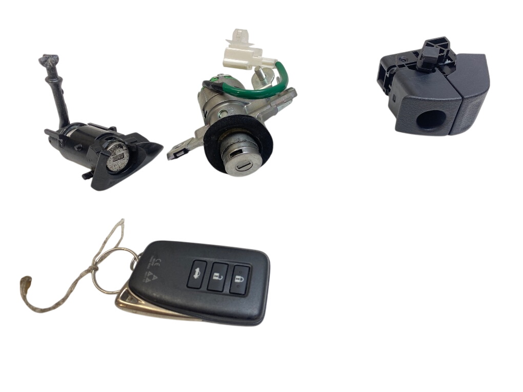 Lexus RC Key / Keys 8990453A70 Key / Keys LEXUS RC (XC10) (2014-)

...