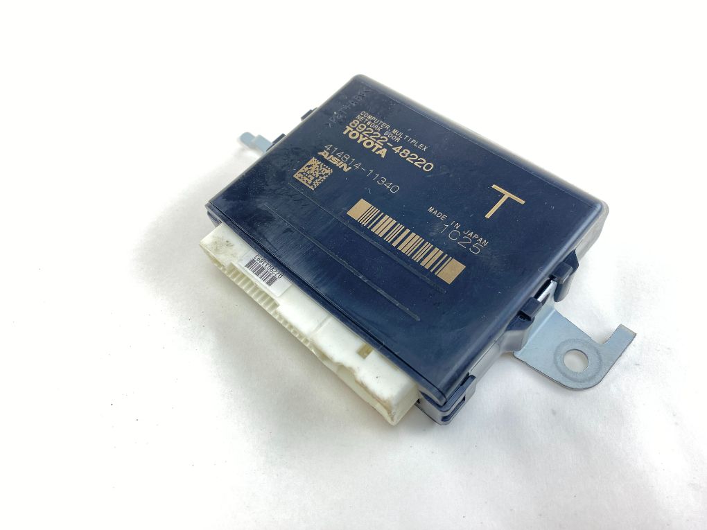 Lexus RX Bootlid / tailgate control unit