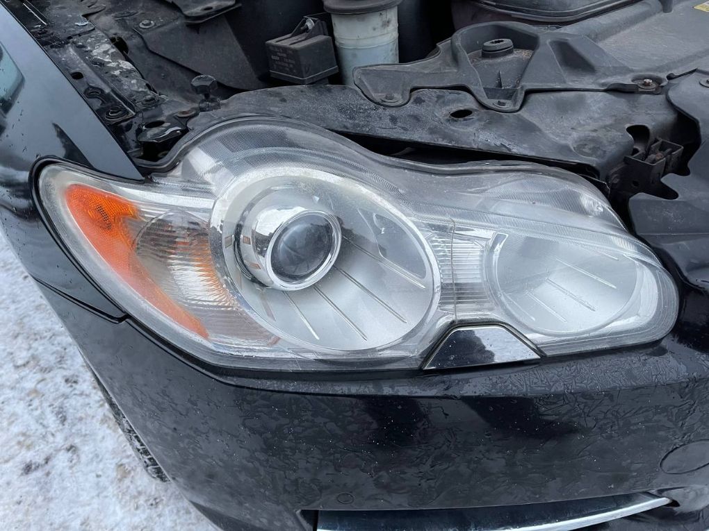 Jaguar XF headlight right C2Z13821 Headlight right JAGUAR XF (X250, CC9) ...