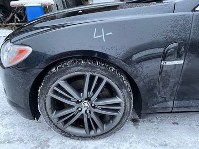 Skärm fram vänster JAGUAR XF (X250, CC9) (2008-2015)