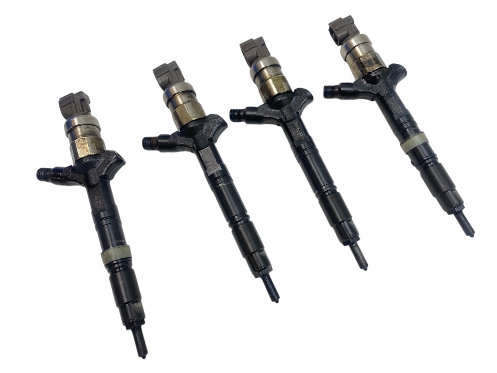 Toyota Land Cruiser 100 Fuel injector set 2367039025 Fuel injector set TOYOTA LAND CRUISE...