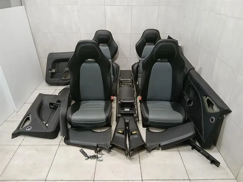 Aston Martin Rapide 10-14 Seats Rapide Seats Interior Vented TV