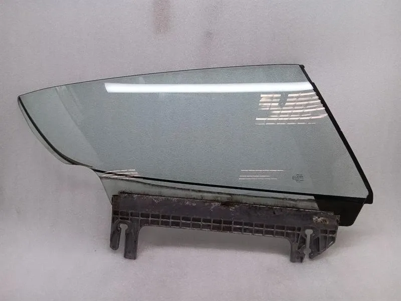 Aston Martin Rapide Right Rear Door Glass AD43-F25828-AE Rear Door Glass Re