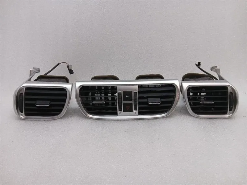 Porsche 911 (991) Porsche 911 997 air vent 99755214109 ventilation nozzle ventilation grille set kit Body type: Convertible
Fuel: Petrol