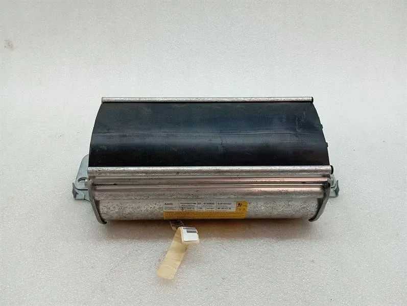 Porsche 911 (996) Porsche 911 997 Module 99780307108 Module Body type: Convertible
Fuel: Petrol