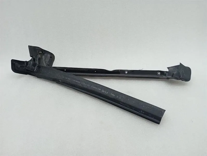 Ferrari California T F149 Door Seal 85263000 LH Rear Beltline Seal Seals