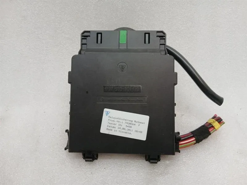 Porsche 911 997 Fuse Box 99761030100 Fuse Box