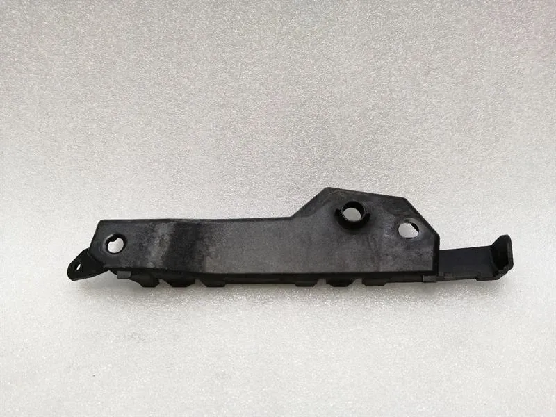 Porsche 911 (997) Porsche 911 997 rear bumper bracket 99750563600 holder carrier rear bumper Body type: Coupe
Fuel: Petrol