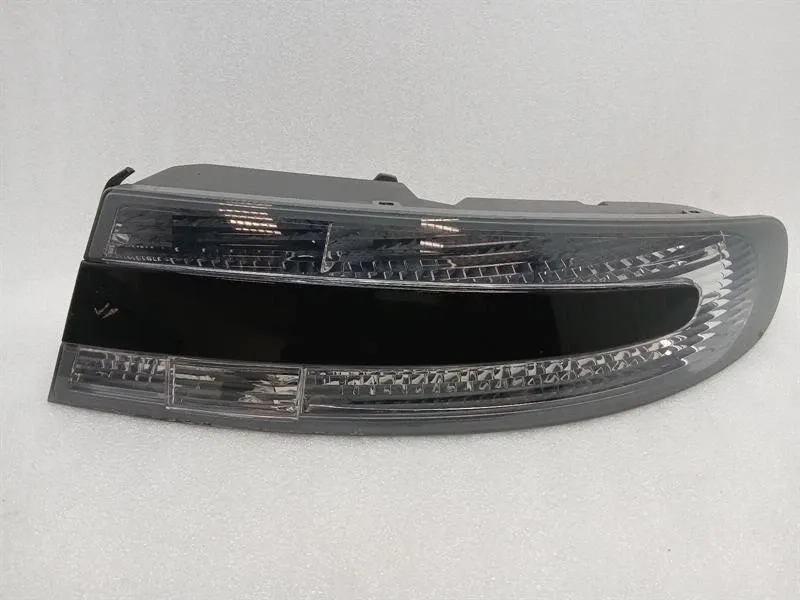 Aston Martin Rapide 10-14 Left Rear Light 8D33-13405-AM Tail Light Rear Left