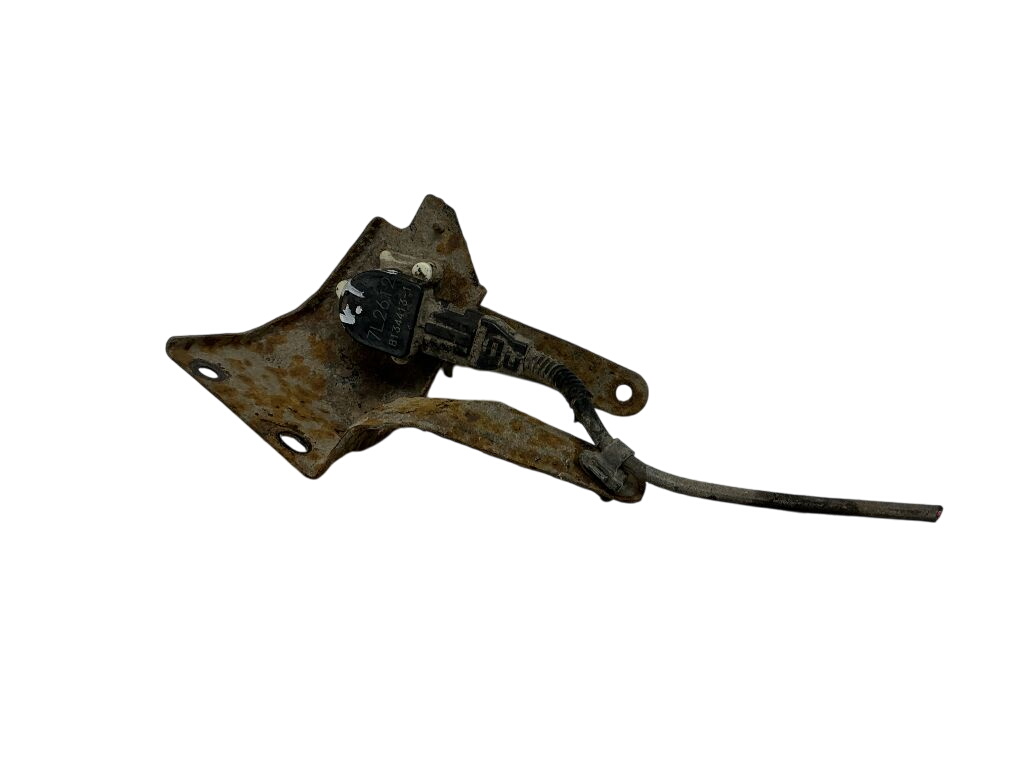 Lexus IS Suspension level sensor rear left 8940830130 Suspension level sensor rear left LE...