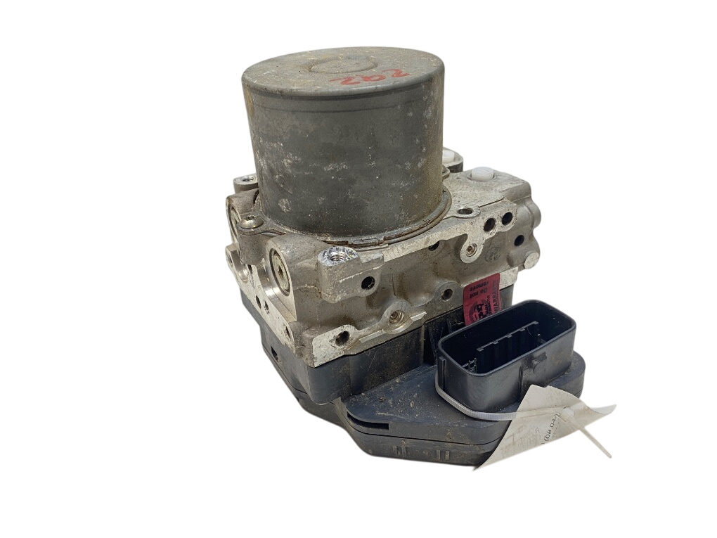 Toyota Hilux ABS hydraulic unit / pump 1338009610 ABS hydraulic unit / pump TOYOTA HIL...