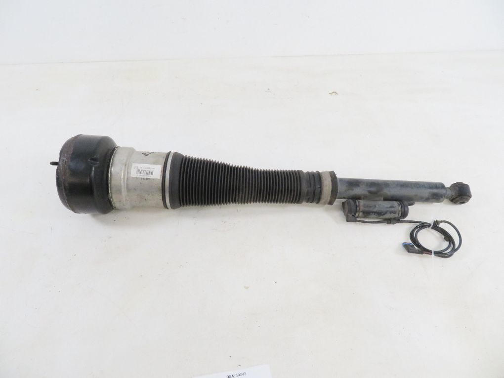 Mercedes-Benz C (W204) Air shock absorber rear left A2213202113 44-109479 Air shock absorber rear l...