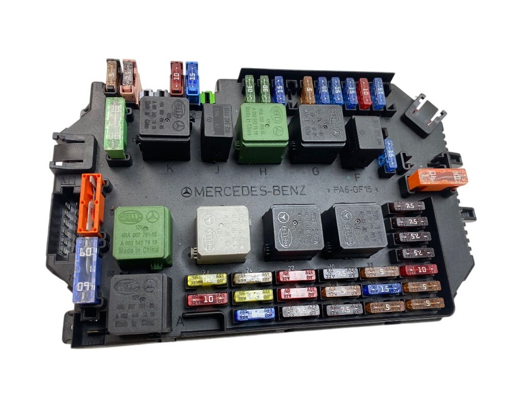10024618 Fuse box MERCEDES-BENZ S-CLASS (W221) (2005-2013)
