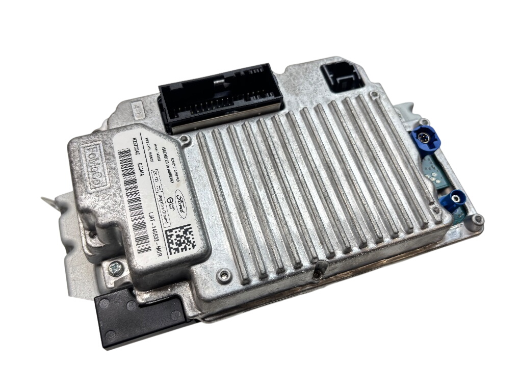 Ford Kuga Satellite navigation control unit 2757961 Satellite navigation control unit FORD ...
