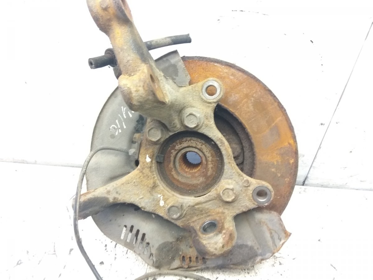 Toyota Corolla Wheel bearing housing front left Wheel bearing housing front left TOYOTA COROLLA...