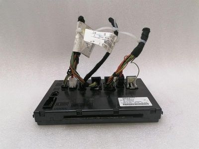 Mercedes ML W164 elektroniskā moduļa SAM aizmugurē A1645408362 vadības bloka defekts