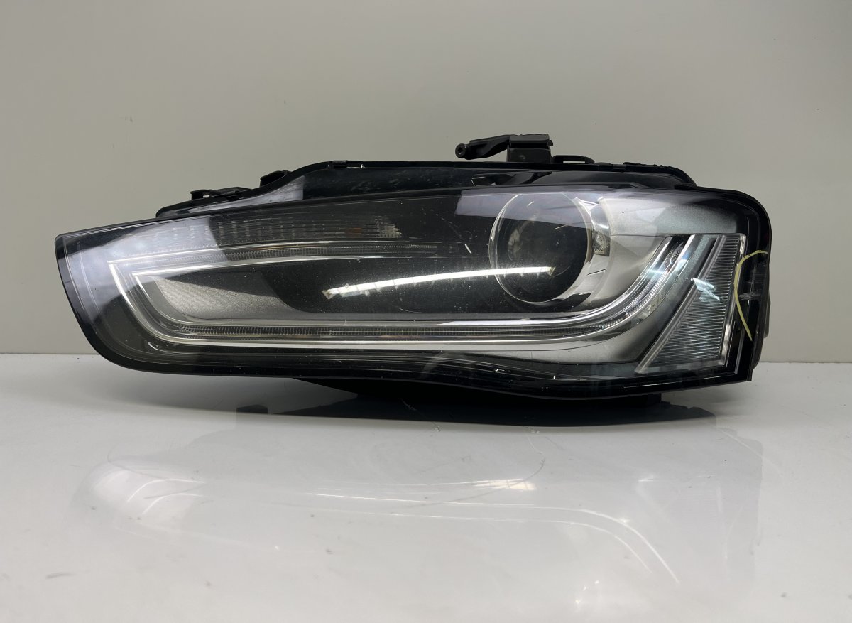 Audi A4 (B8) Left headlight Left headlight — AUDI A4 / A4 ALLROAD (B8) (200...