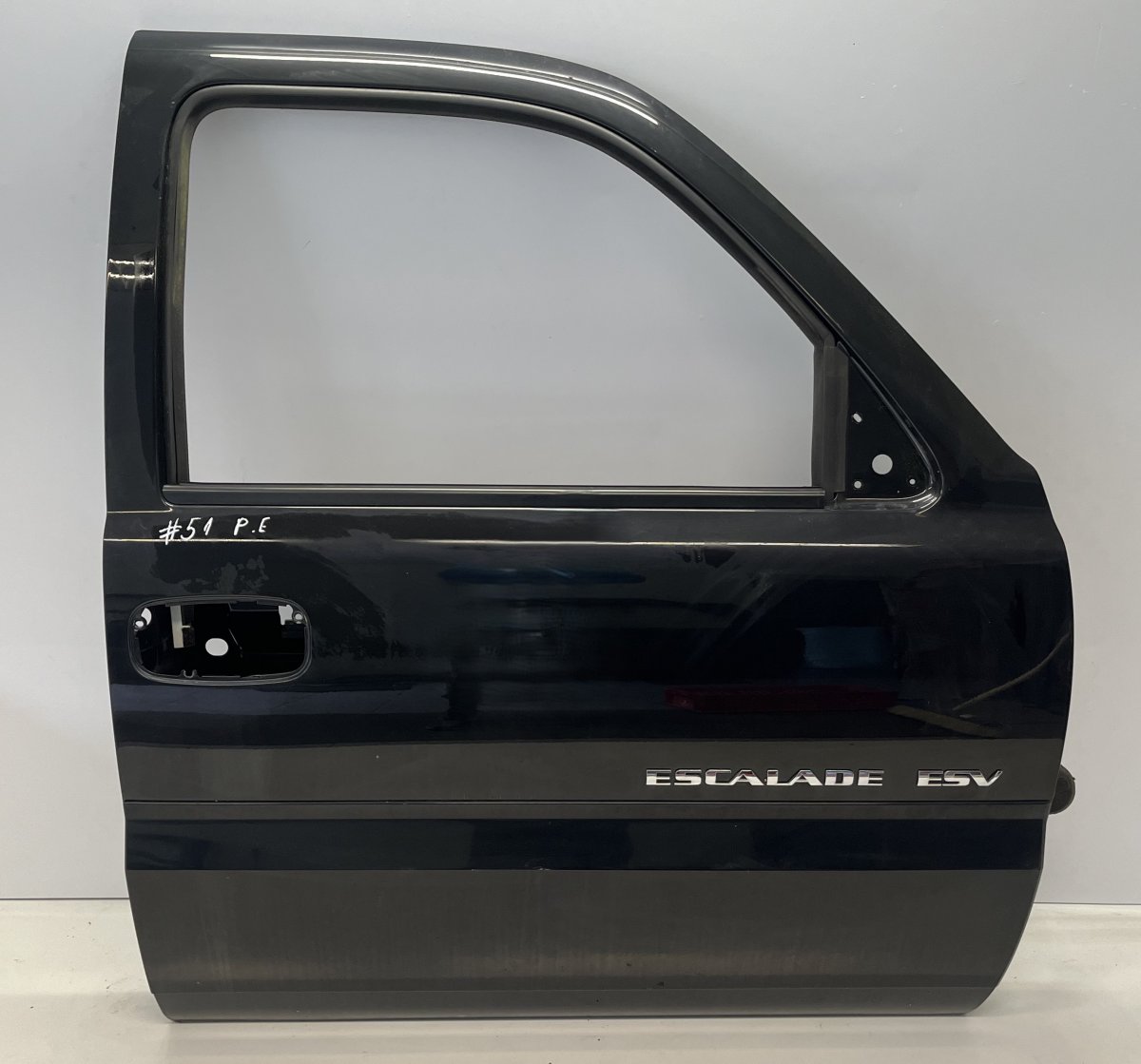 Cadillac Escalade Door — front right Door — front right — CADILLAC ESCALADE (1998-20...