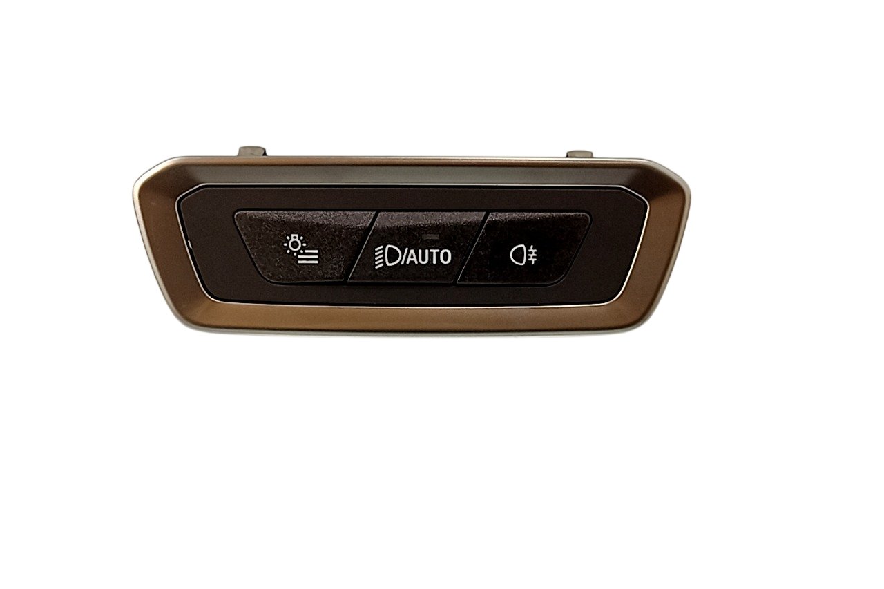 BMW 7 (G11 / G12) Свет переключатель BMW X7 Light switch OEM 5A71546

Part codes: A2...