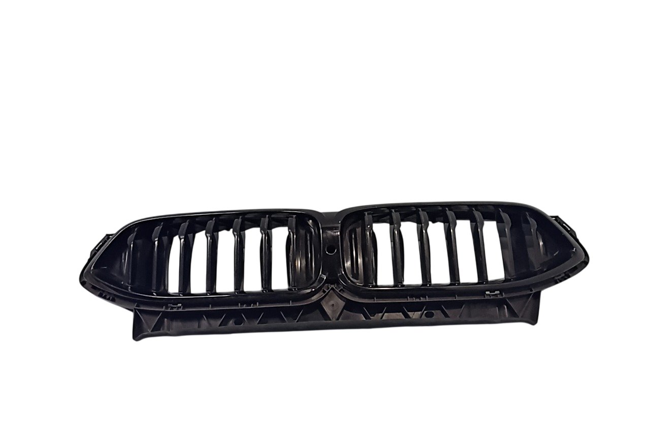 Bentley Continental GT Front bumper upper radiator grill BMW 8 SERIES Front bumper upper radiator grill ...