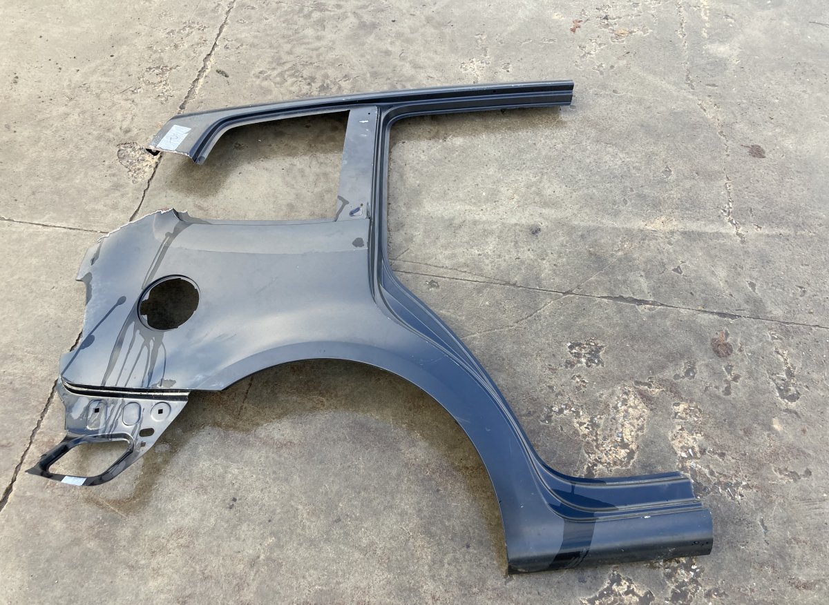 Volkswagen Touran Fender Rear Right
