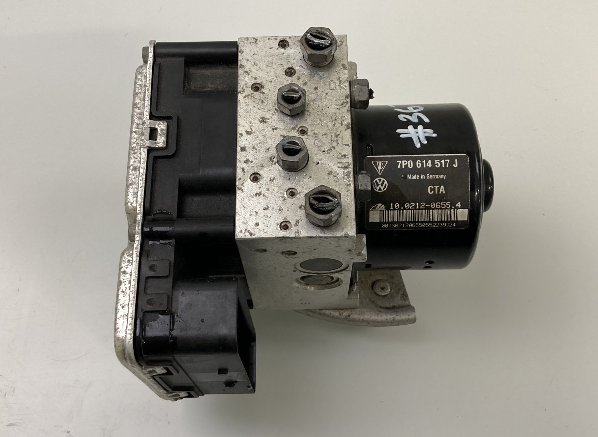 Volkswagen Touareg ABS hydraulic unit / pump ABS hydraulic unit / pump — VW TOUAREG II (7P) ...
