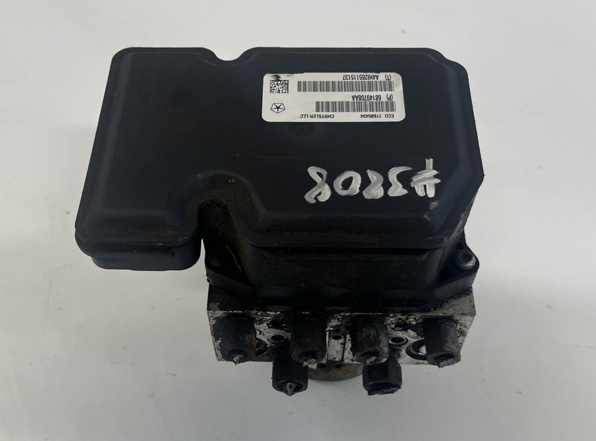 Jeep Grand Cherokee (WK) ABS hydraulic unit / pump ABS hydraulic unit / pump — JEEP GRAND CHEROKEE...