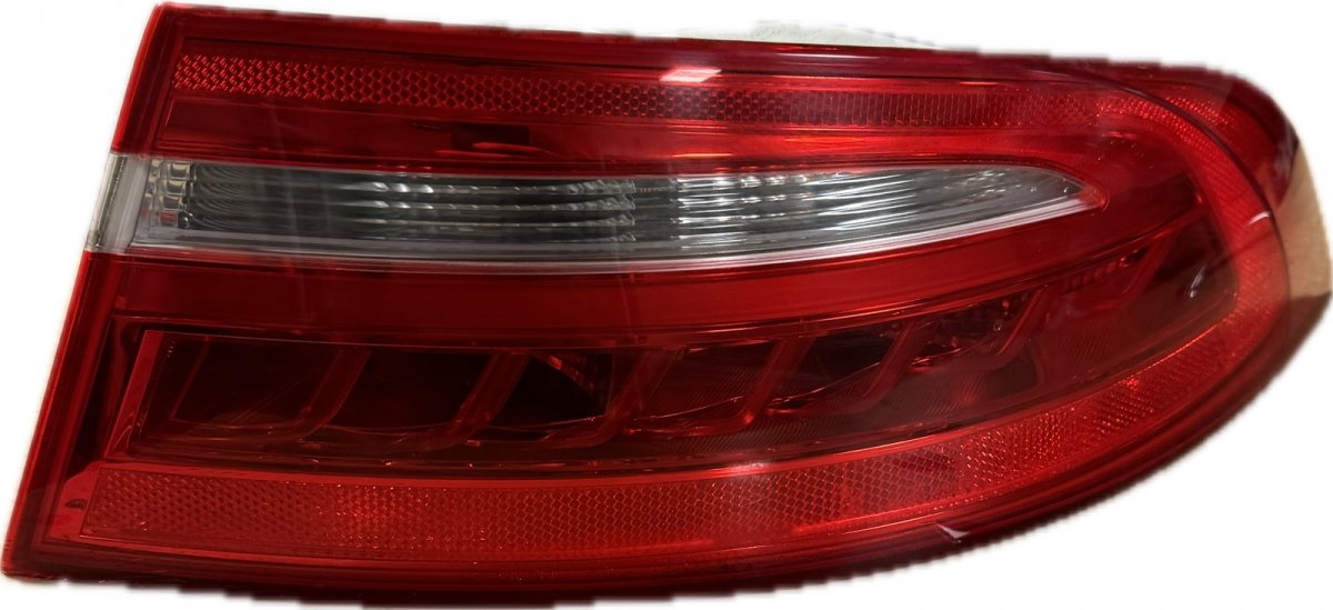 Jaguar XE Right Rear Light Right rear light — JAGUAR XE (X760) (2015-2024)...