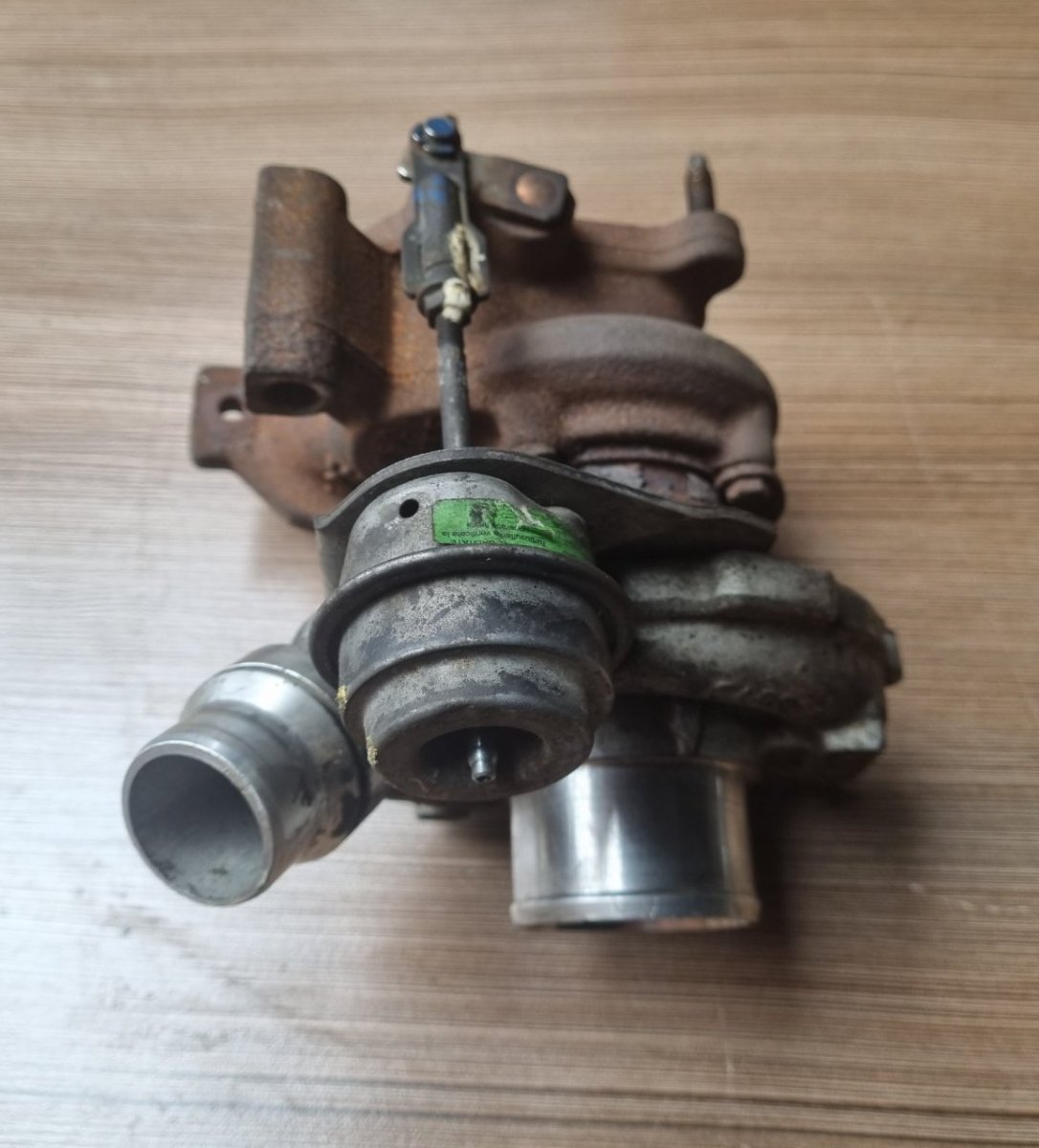 Opel Vivaro (A) Turbocharger Turbocharger — OPEL VIVARO A (2001-2014) — 8200...