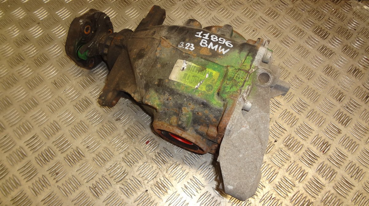 BMW 4 (F32 / F33 / F36) Rear axle differential Rear axle differential — BMW 4 (F32, F33, F36, ...