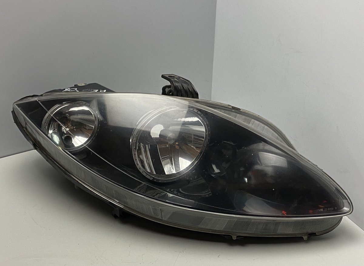 Seat Altea Right headlight Right headlight — SEAT ALTEA (5P) (2004-2015) —...