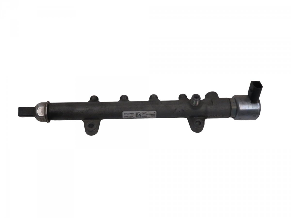 Mercedes-Benz A (W169) Fuel Distributor / fuel rail Fuel distributor / fuel rail — MERCEDES-BENZ E-...