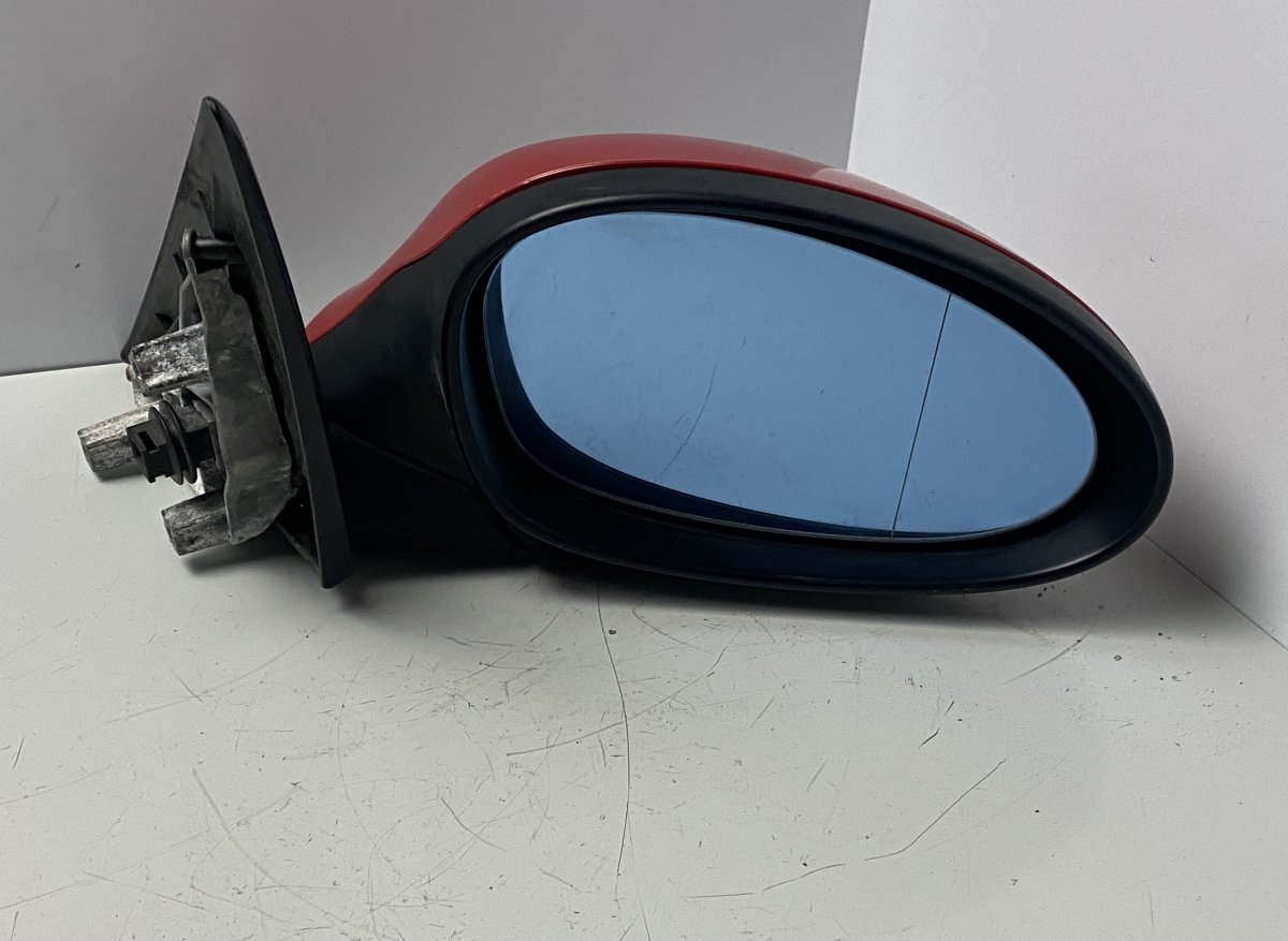 BMW 3 (E90 / E91 / E92 / E93) Right mirror Right mirror — BMW 3 (E90, E91, E92, E93) (2005...