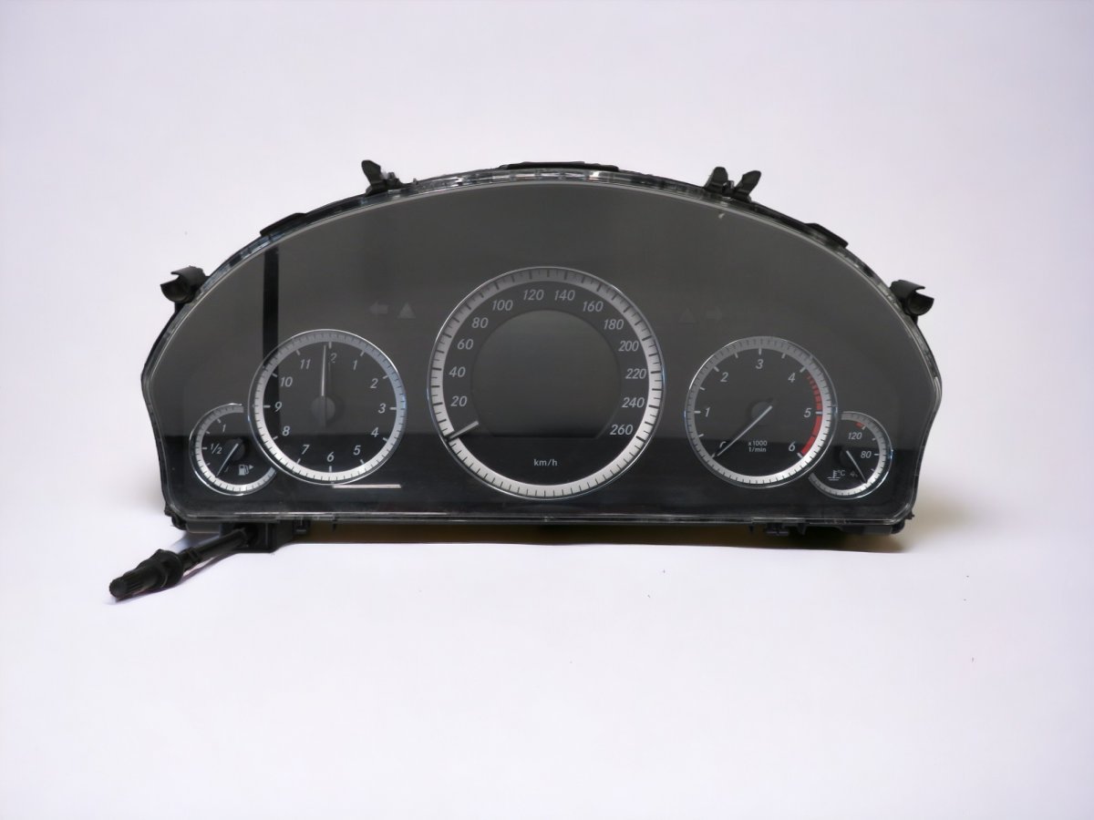 Mercedes-Benz A (W169) приборы Instrument cluster — MERCEDES-BENZ E-CLASS (W21...