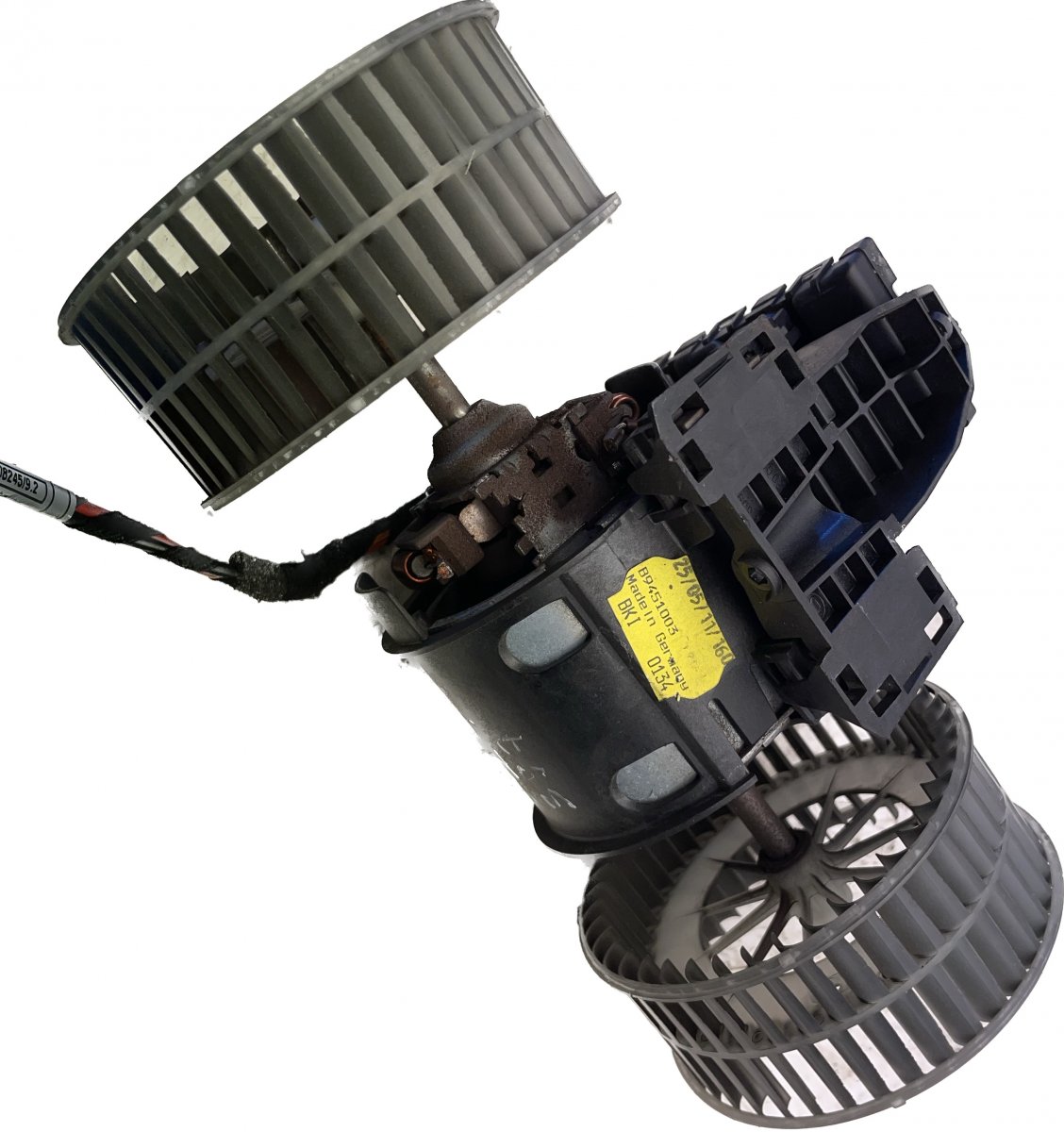 BMW 5 (E60 / E61) Heater Blower Motor Heater blower motor — BMW 5 (E60, E61) (2003-20...