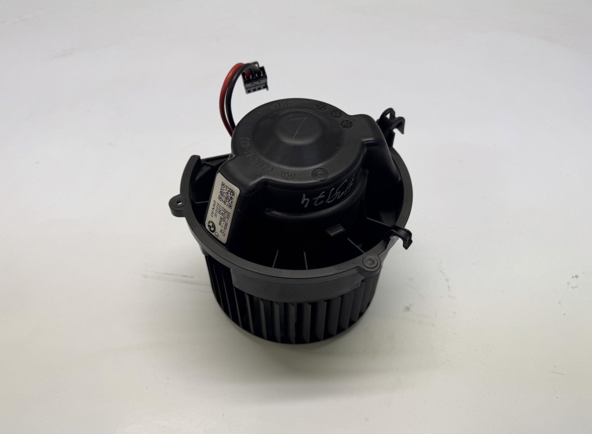 BMW X1 (F48) Heater Blower Motor Heater blower motor — BMW X1 (F48) (2014-2022) ...