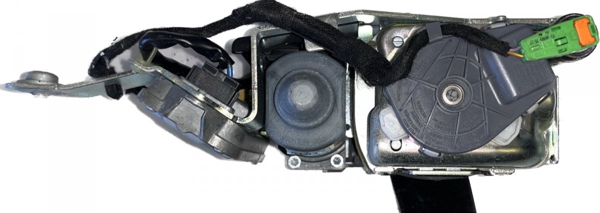 Mercedes-Benz A (W169) Seat belt — front right Seat belt — front right — MERCEDES-BENZ C-CLASS...