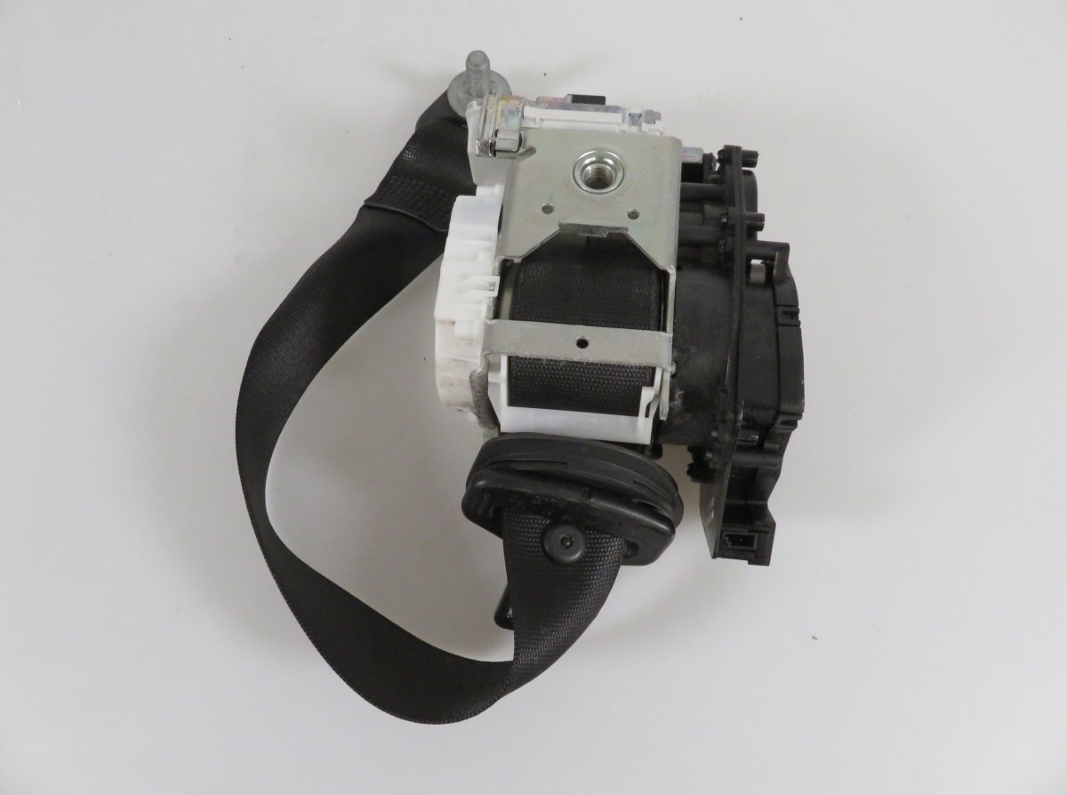 Mercedes-Benz A (W169) Seat belt — front right Seat belt — front right — MERCEDES-BENZ S-CLASS...