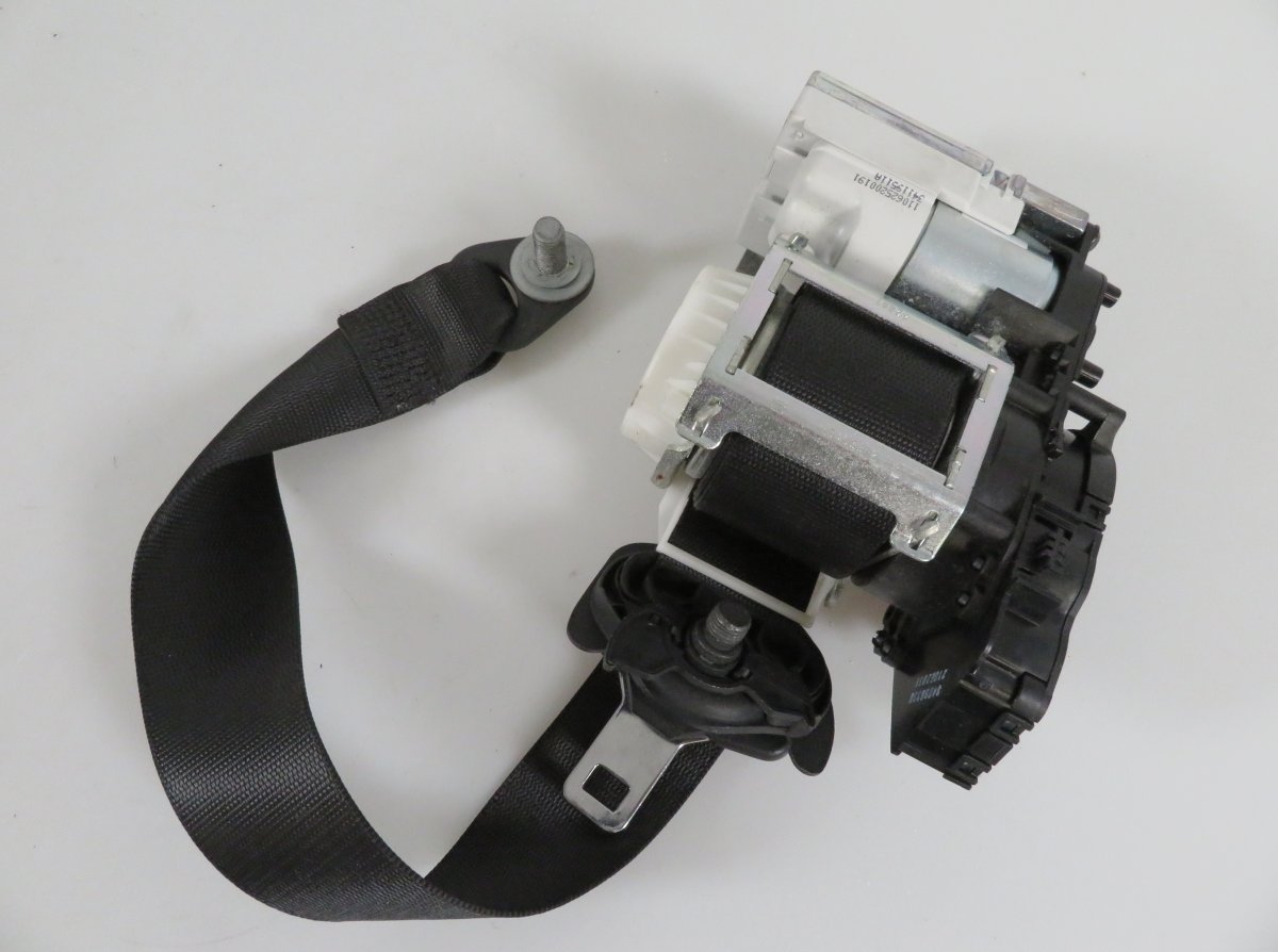 Mercedes-Benz A (W169) Seat belt — front left Seat belt — front left — MERCEDES-BENZ S-CLASS ...