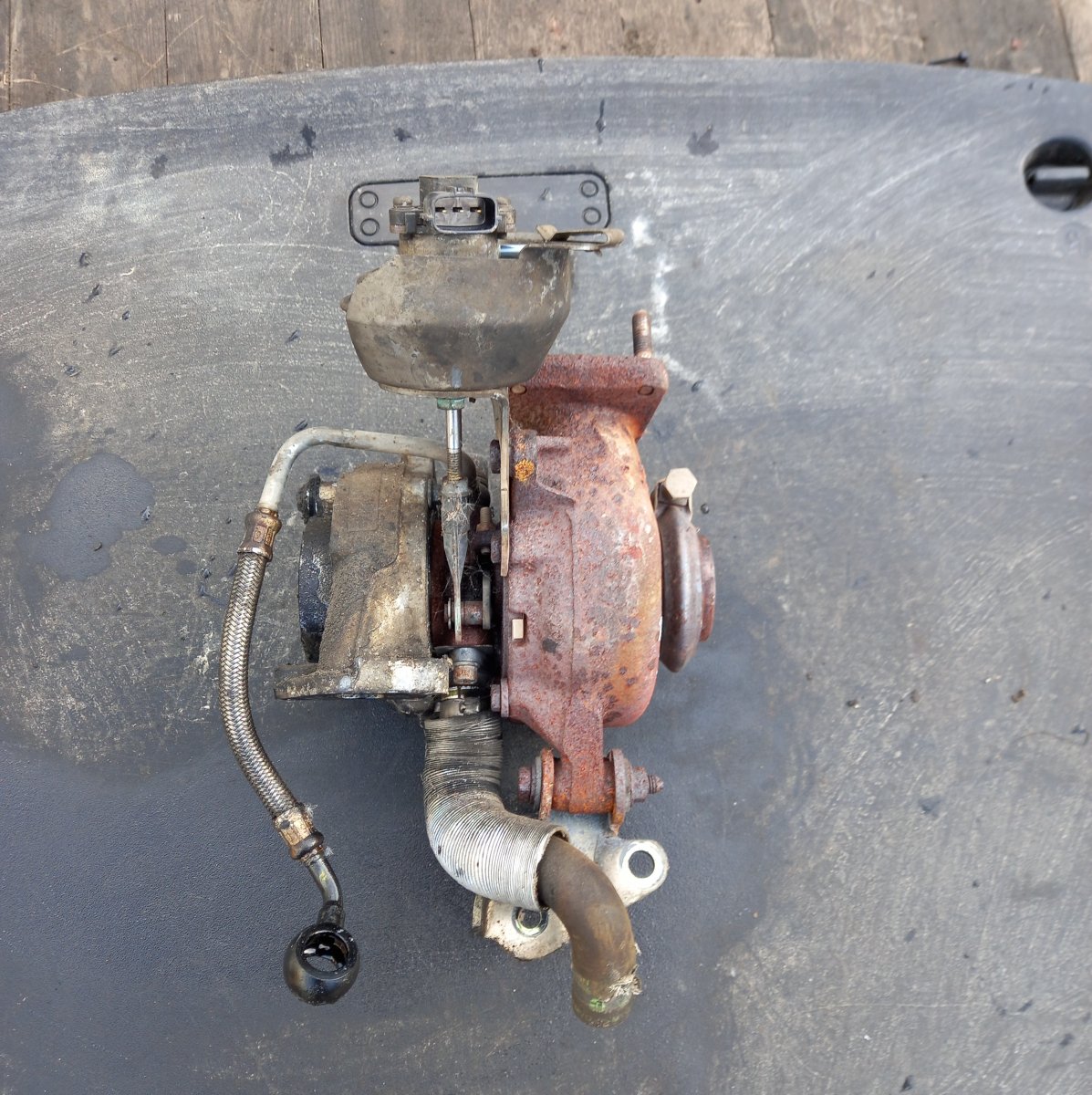 Citroen C5 Turbocharger Turbocharger — CITROËN C5 I (2004-2008) — 0375K...