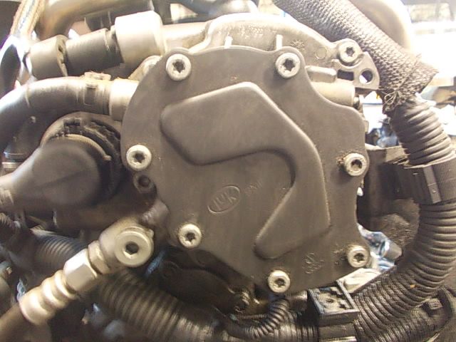 Volkswagen Touareg Vacuum Pump, engine Vacuum Pump, engine — VW TOUAREG I (7L) (2002-2...