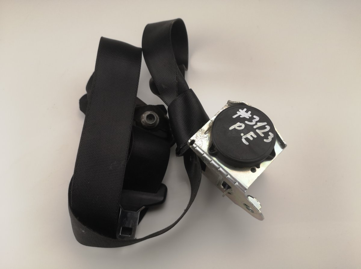 Mercedes-Benz A (W169) Seat belt — front right Seat belt — front right — MERCEDES-BENZ ML-CLAS...