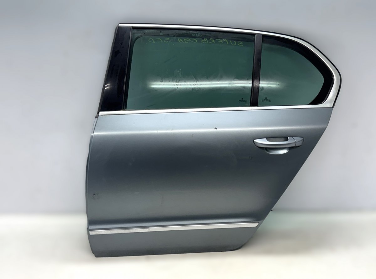 Skoda Superb (3T) Door — rear left Door — rear left — SKODA SUPERB II (3T4, 3T5) (...