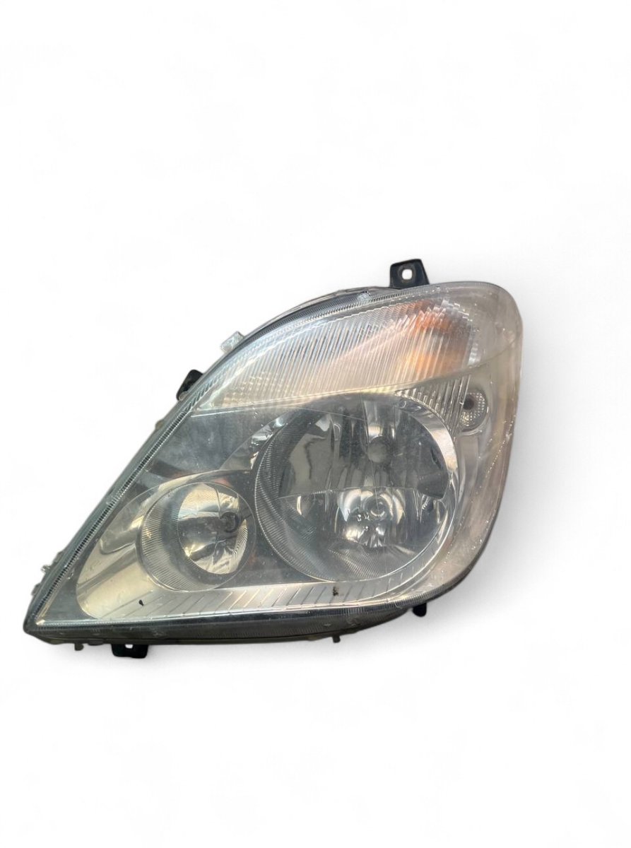 Mercedes-Benz Sprinter (W906) Left headlight Left headlight — MERCEDES-BENZ SPRINTER (906) (...