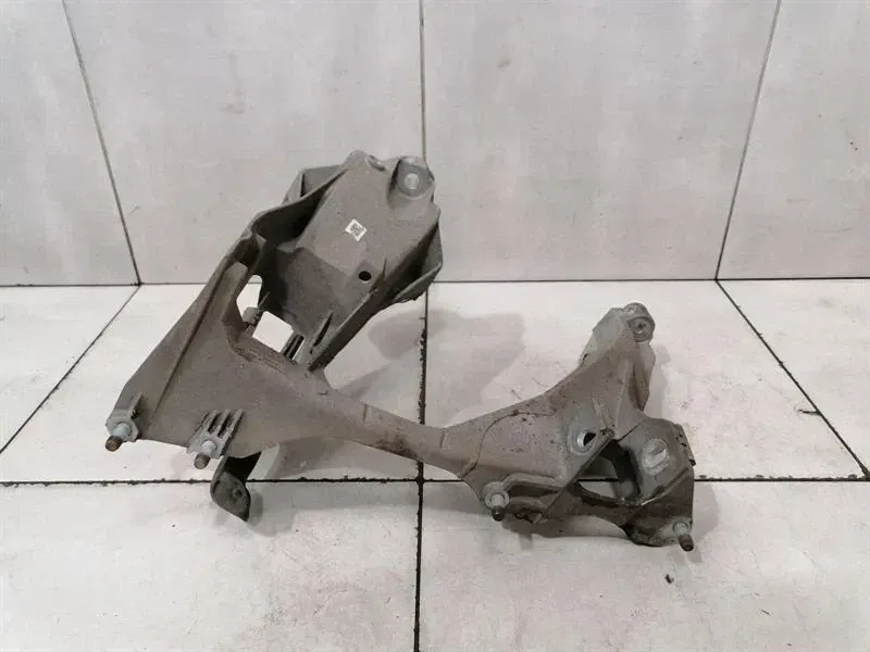 Porsche Boxster (981) Beam / Subframe Rear Porsche Cayman 718 Subframe Rear Right 98133105...