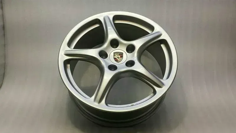 Porsche 911 (991) Porsche Boxster 987 911 997 Alloy Wheel 99736215603 Alloy Rim Front 8Jx19H2 ET57 Body type: Convertible
Fuel: Petrol