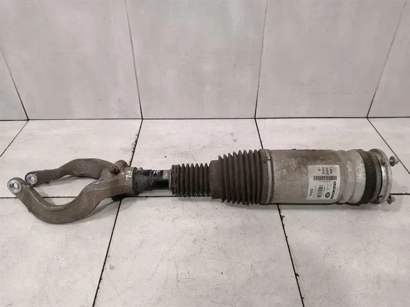 Land Rover Range Rover (L460) 2022-... Range Rover L405 Shock Absorber Front JK52-3C286-CD Front Shock Absorber
