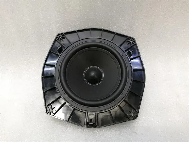 Land Rover Range Rover Sport (L494) LAND ROVER Range Rover Sport L494 Speaker DPLA-18808-BB TurSpeaker Body type: SUV
Fuel: Diesel